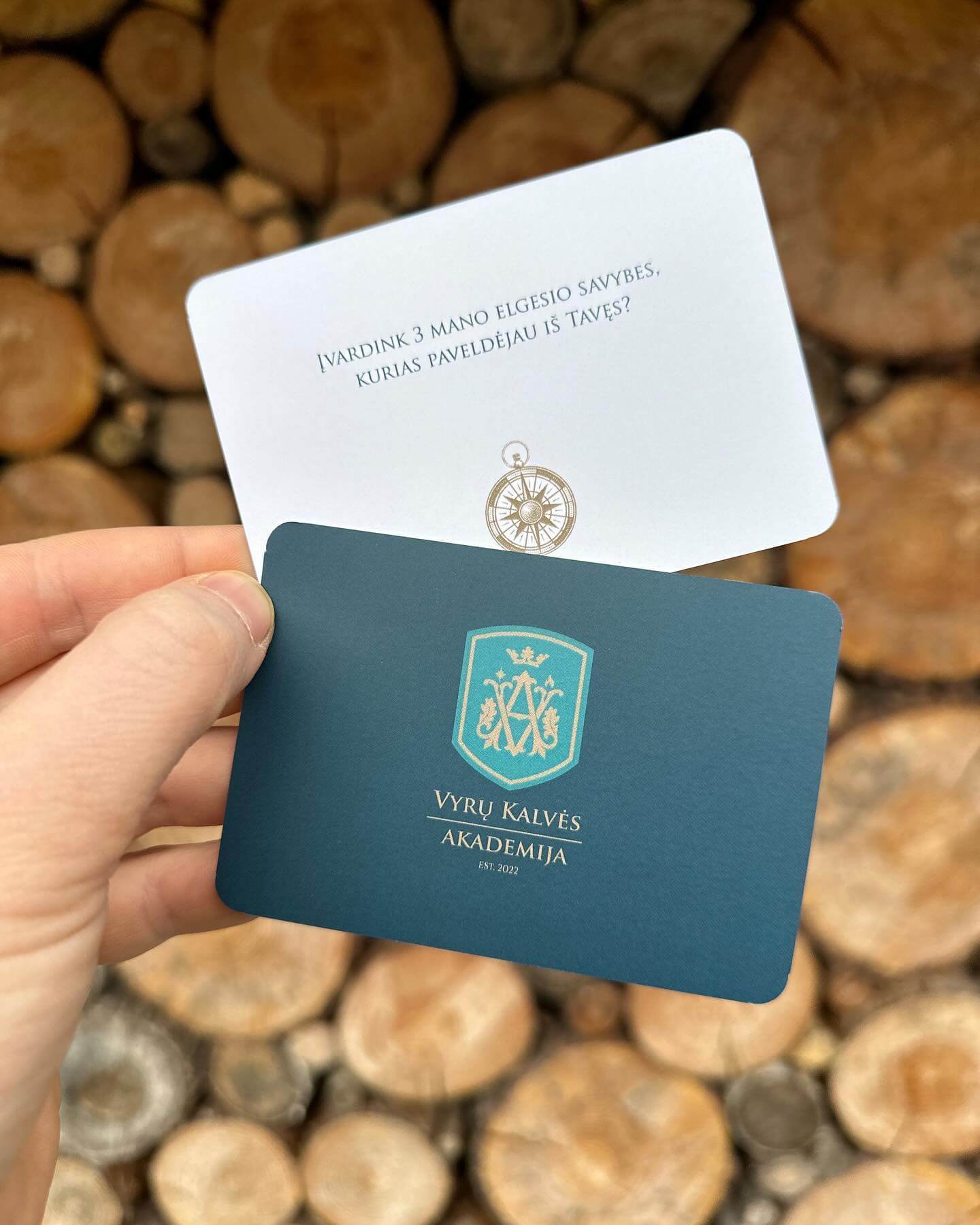 108 Tėvų sūnų pokalbių kortelės